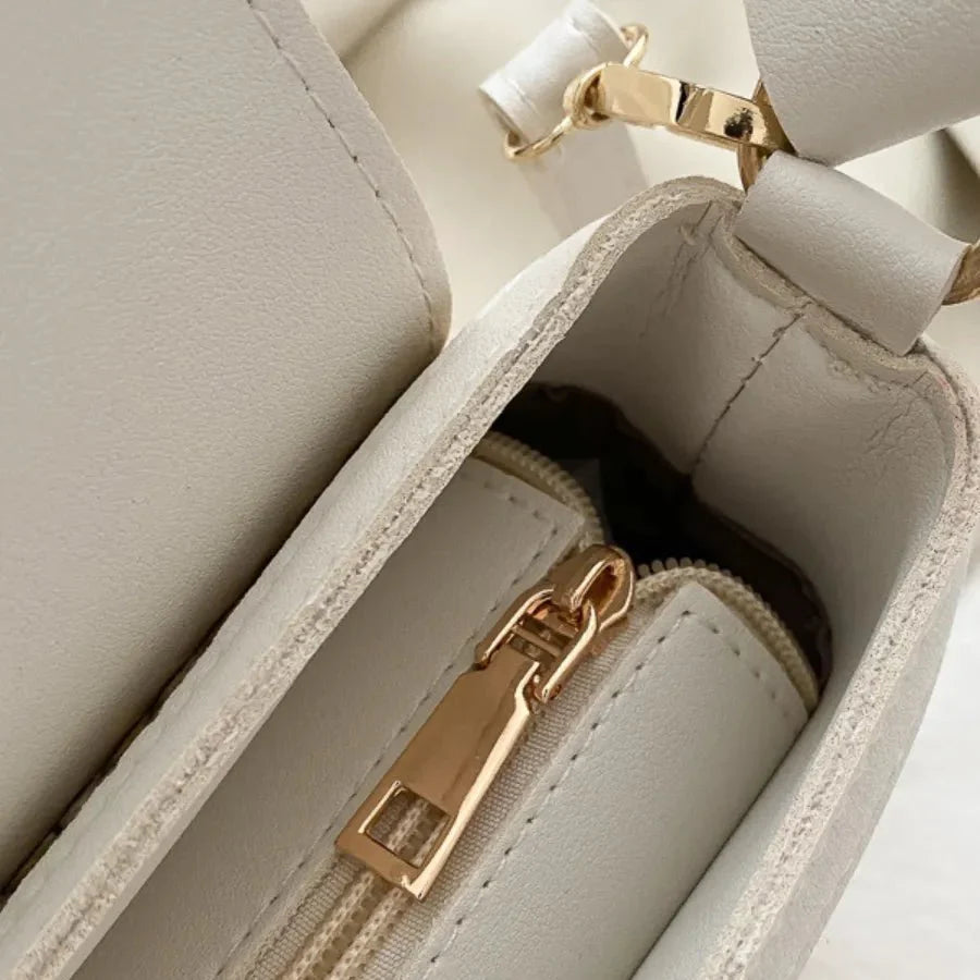 Bolso Noa · + Correa GRATIS · Rafia y Piel