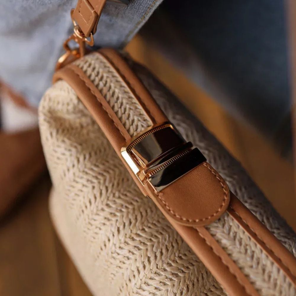 Bolso Tatiana · + Correa GRATIS · Rafia y Piel