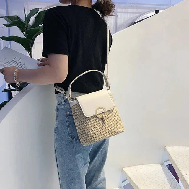 Bolso Noa · + Correa GRATIS · Rafia y Piel