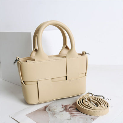 Bolso Úrsula · + Correa GRATIS · Piel