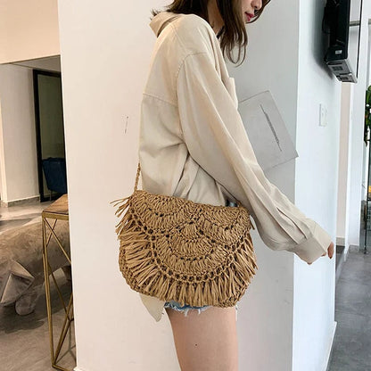Bolso Amara · + Correa GRATIS · Rafia